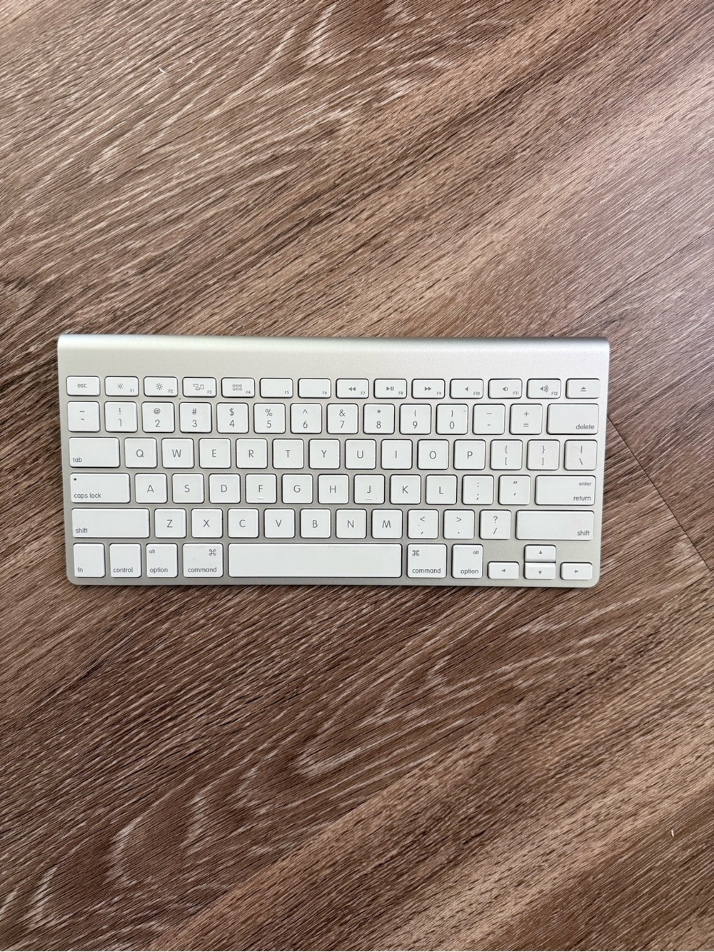 Apple Silver and White Bluetooth Compact Keyboard